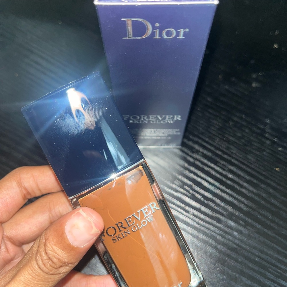 Dior Forever Skin Glow Foundation